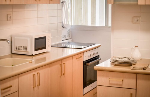 Netanya Apartment | Seaside Escape with Private Patio by Sea N Rent