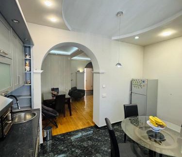 Old Boulevard Apartment | Seaside Family Exclusive