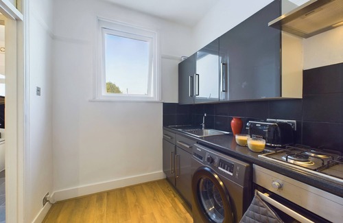 Southend-on-Sea Apartment | Seaside Haven Retreat in Southend