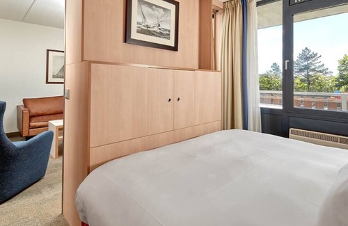 Nes Hotel | Seaside Hotel – Close to Ameland Trails, Ferry & Beach Access - 3 Units
