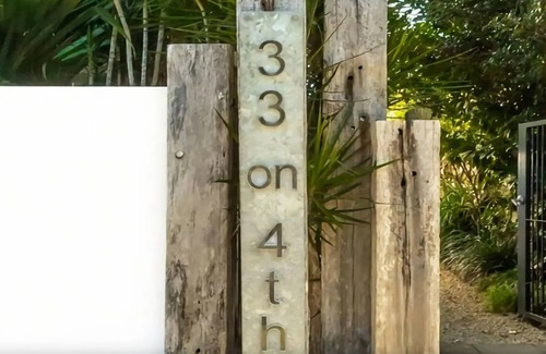 Sawtell Apartment | Seaside On Fourth - Coastal Comfort in the Heart of Sawtell - Location doesn't get much better!