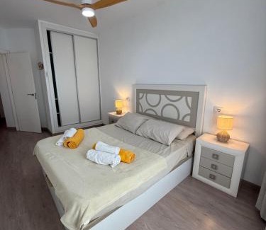 Playa San Juan Apartment | Seaside Paradise - 2 Bedroom apartment with Ocean Views & Air Conditioning in Playa San Juan