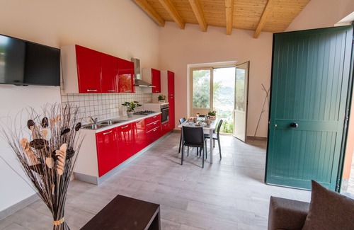 Patti Apartment | Seaside Residence with Aeolian Islands View – Pool, Gym & WiFi – Apt PANAREA