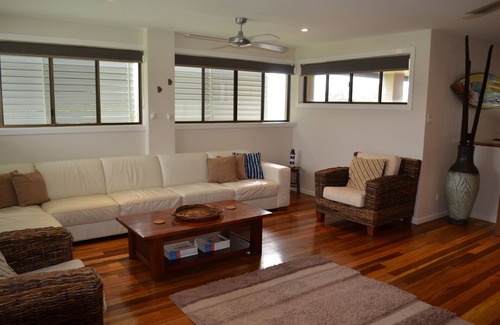 Wooli House | 'SEASIDE RETREAT' beach & nature at your doorstep