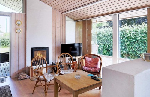 Havnsø House | Seaside Retreat in Havnso-By Traum