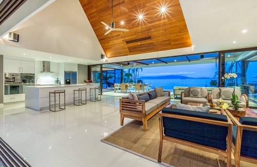 Bophut Hills Villa | Seaside Serenity: Baan Capo-Oceanfront Luxury Villa with 4 Bedrooms in Koh Samui