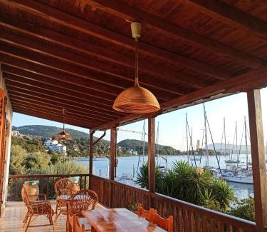 Nikiana House | Seaside Selana Home