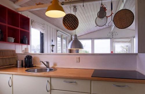 Hoensinge House | Seaside Serenity at Lumsas Retreat-By Traum