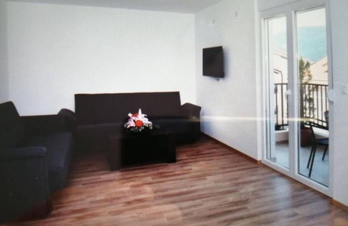 Igalo Apartment | Seaside Serenity – Fresh & Modern Apartments in Igalo - Studio Apartment