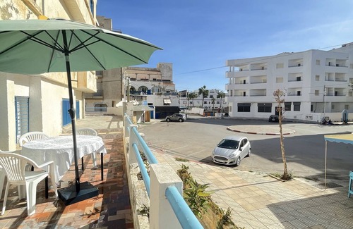 Restinga Smir Apartment | Seaside Serenity: Your Stylish Retreat in Martil Steps Away from the Beach Bliss
