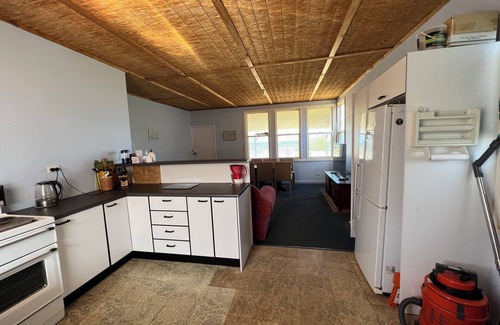 Moorowie House | Seaside shack on the empty beachfront remote, only 12 mins from Yorktown.