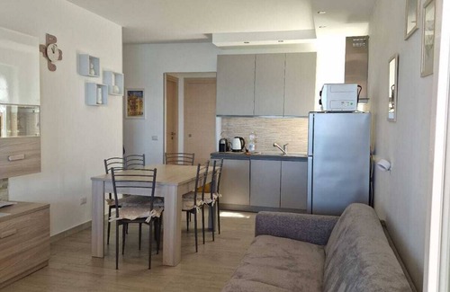 Ospedaletti Apartment | Seaside Terrace in Ospedaletti: Relaxation, Comfort, and Picture-Perfect Sunsets