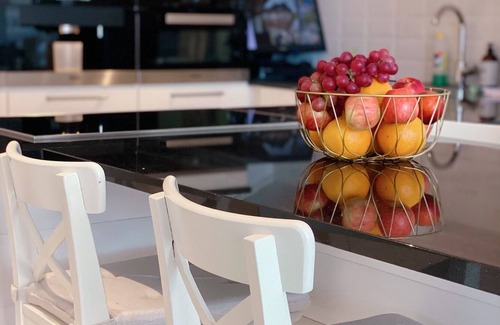 Ytrebygda Villa | Seaside villa in the heart of Arboretum and Botanical garden with pool & sauna.