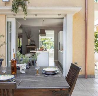 Carini Villa | Seaside Villa