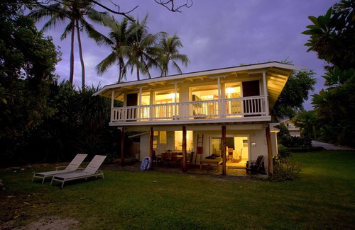 Kailua-Kona Cottage | Seaside Zen Cottage - A beach is your front yard
