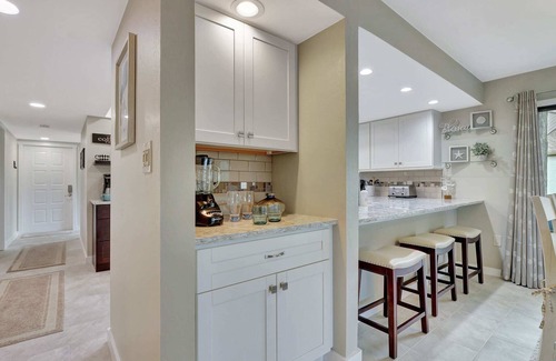 Biggar Condo | Seasonal Bliss in Fort Myers, Florida Lake and Golf Views with Golf Membership A