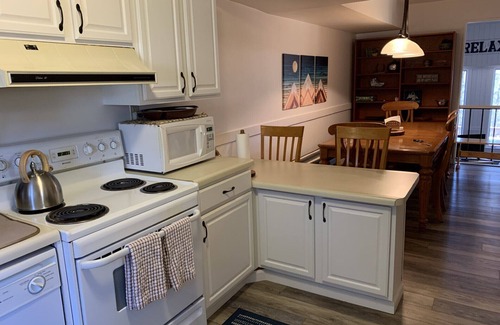 Seven Springs House | SEASONED to Perfection!nStay here for YEAR-ROUND SEASONAL family fun!