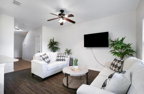 Medical Center District House | Seasons - A Birdy Vacation Rental