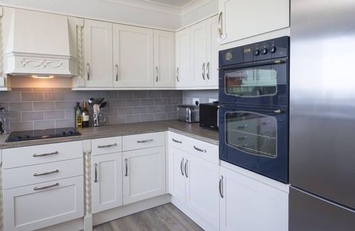 Bigbury-on-Sea Cottage | SEASPRAY (BIGBURY-ON-SEA), family friendly in Bigbury-On-Sea