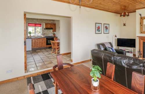 Renvyle Cottage | SEASPRAY, pet friendly, with open fire in Tully, County Galway