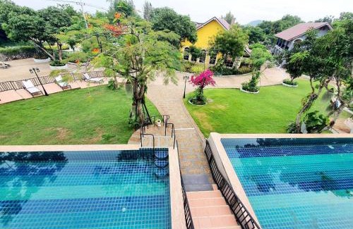 Sattahip Hotel | Seattle Samaesarn Resort
