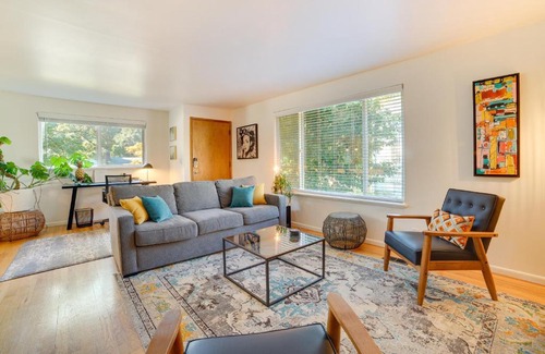 High Point House | Seattle Vacation Home with Hot Tub 5 Mi to Downtown