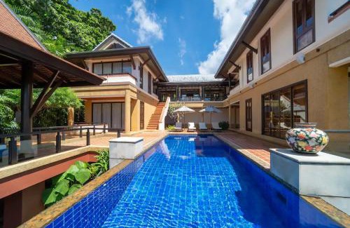 Kata Villa | Seaview 5BR Pool Villa Apsara, Free Breakfast and Full Service, 5 min walk to Kata Beach