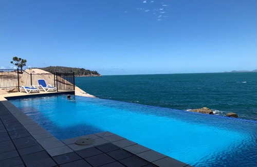 Nelly Bay Apartment | Seaview