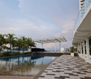 Bayan Lepas Apartment | Seaview Condo 10pax #10minQueensbay #15minSpice