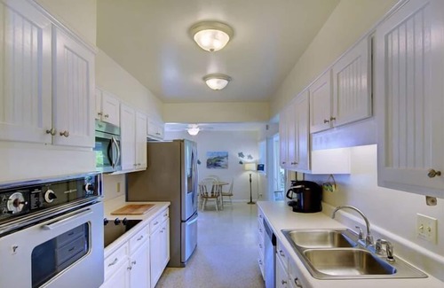 Jekyll Island House | Seaview Cottage - lovely home just steps away from the beach
