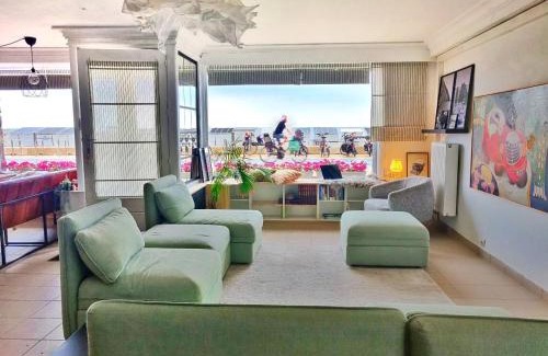 Ostend City Centre Apartment | Seaview Eclectic Suite