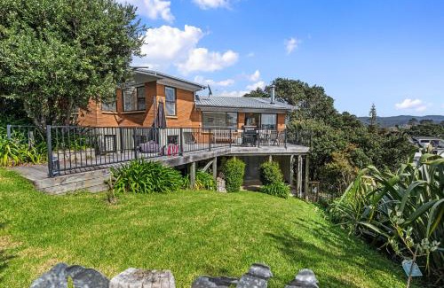 Pauanui House | Seaview Family Haven - Pauanui Holiday Home