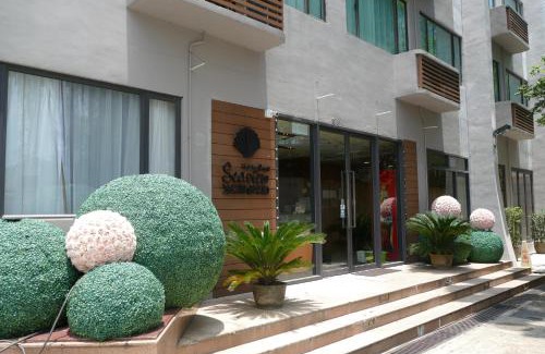 Islands District House | Seaview Holiday Resort
