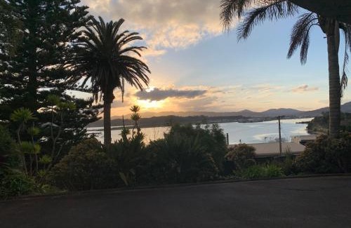 Onerahi Villa | Seaview House Unit 2A