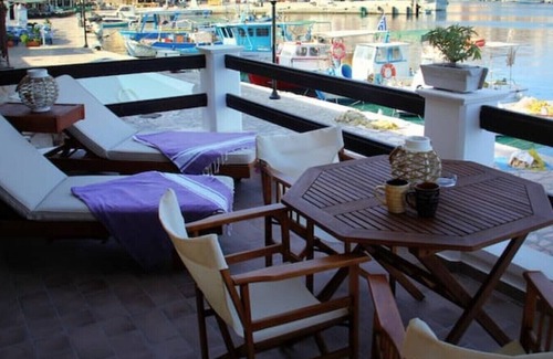 Halki House | Seaview Luxury Suite Aede