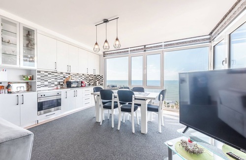 Golem Apartment | Seaview Luxury Suite by PS