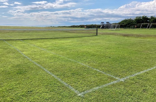 Freshwater House | SEAVIEW self-catering coastal bungalow in rural West Wight