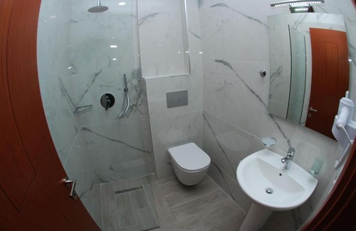 Sarande Apartment | Seaview studios for couples