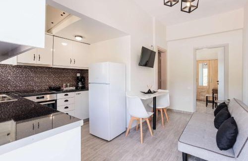Agrilos Apartment | Seaview Tranquility - Elegant Escapes by the Shore
