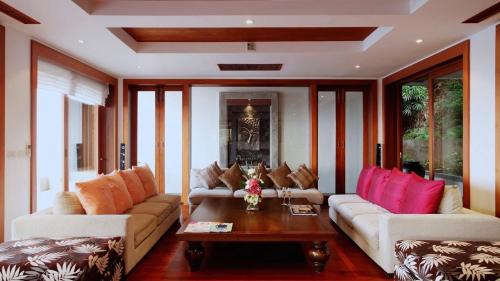 Cherngtalay Villa | Seaview Villa Yang Som at Surin Beach