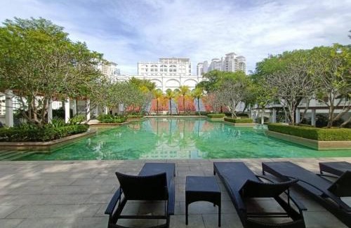 Seri Tanjung Pinang Apartment | Seaview Waterfront at Straits Quay Free Carpark Bathub