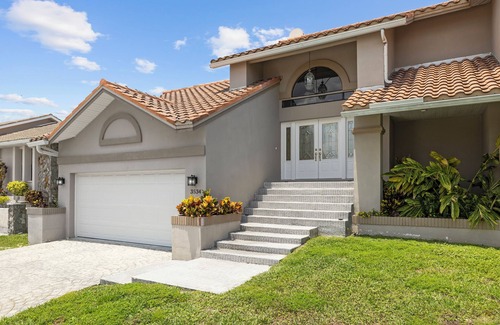 Gulf Harbors House | Seaway Cove, Waterfront