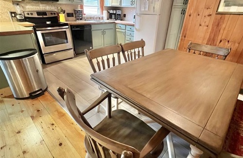 Sebago House | SEBAGO LAKE ACCESS TO SANDY BEACH