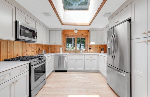 South Casco House | Sebago Lake Direct Waterfront 3bed 2bath with Sandy Beach, Mooring and Boat Dock