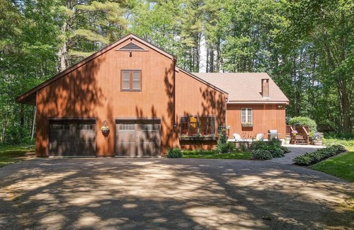 Windham House | Sebago Pine Lodge +Bonus Yurt!
