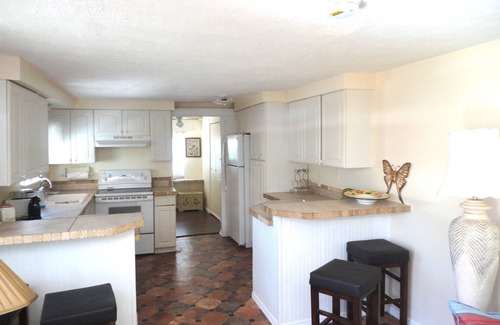 Roseland House | Sebastian Soft Landing