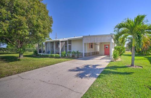 Sebastian House | Sebastien Cottage with Screened Porch, 5 Mi to Beach