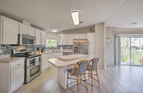 Sebastian House | Sebastien Cottage with Screened Porch, 5 Mi to Beach