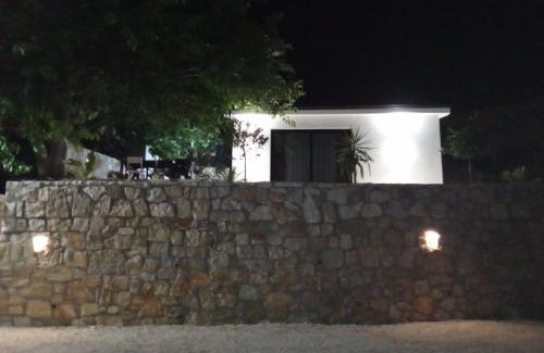 Orikum Ski Chalet | Sebi's Chalet with Sea View