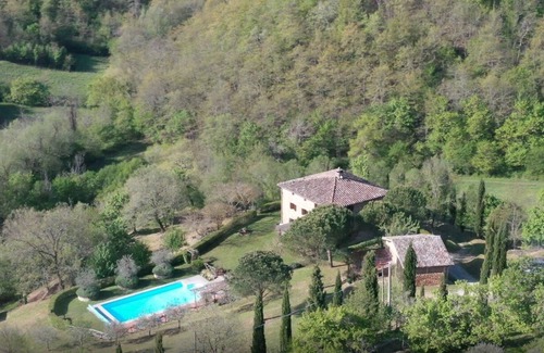 Monte Santa Maria Tiberina Villa | Secluded 17th century villa in 40 acres with pool, tennis court, truffle woods